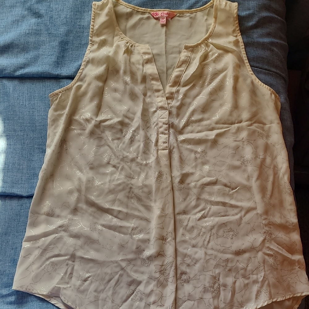 Off White Sleeveless Blouse